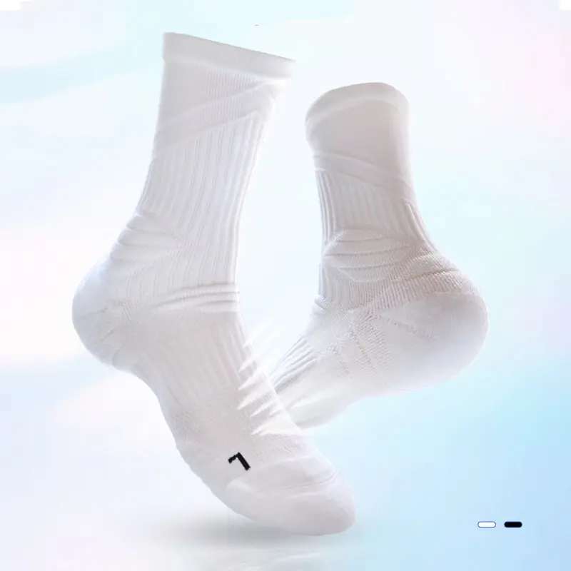 جوارب رياضية بيضاء بشعار مخصص من coolmax للرجال جيدة التهوية عالية الجودة جوارب رياضية لكرة السلة