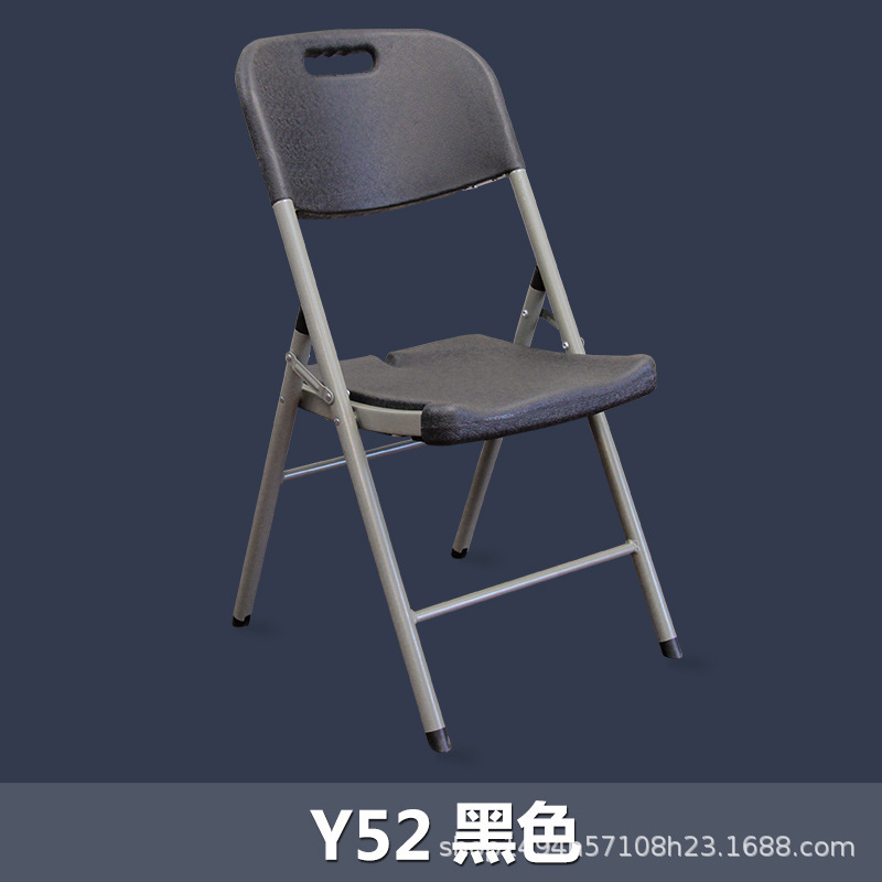 "Y52 Black" has a handle and non-slip leather texture.