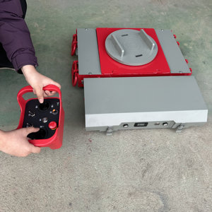 Remote <strong>Control</strong> Mechanical <strong>Loading</strong> and <strong>Unloading</strong> Electric Tanker <strong>Controls</strong> the Transport Machinery - Product Image 3