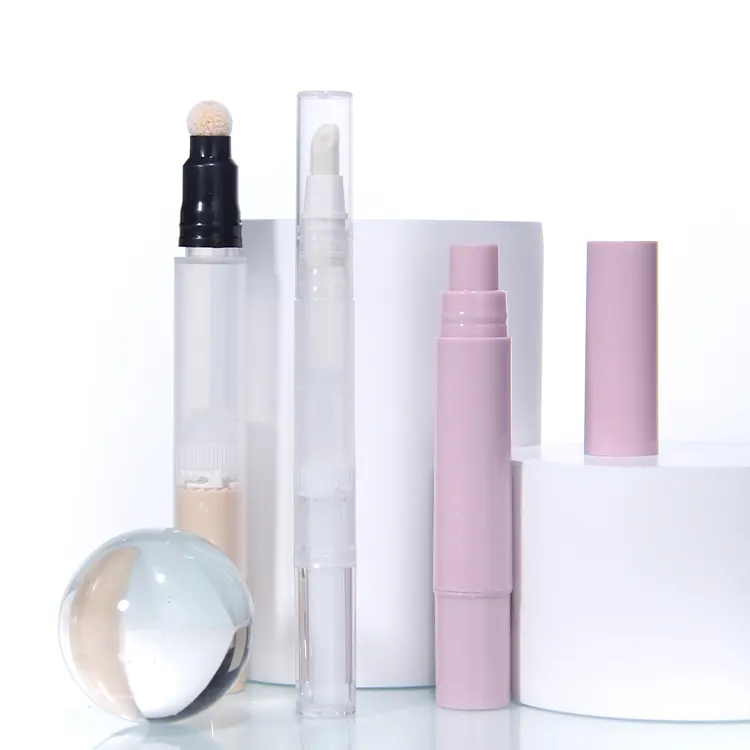 Grado superior 3Ml 5Ml Aceite para cutículas Plástico Twist Pen Accesorios de maquillaje Tubo con cepillo