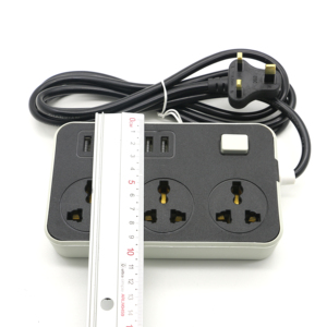 <strong>Socket</strong> <strong>with</strong> <strong>USB</strong> <strong>Multi</strong>-<strong>function</strong> Power Strip <strong>with</strong> Switch
