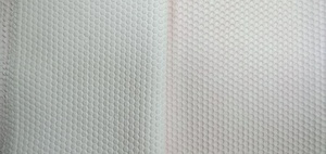 ホワイトエンボスウッドパルプおよびPPワイパーOEMサイズ工業用使い捨て不織布クリーニングワイパーロール