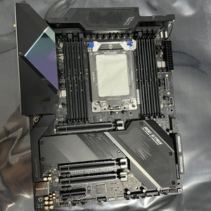 Original New for ASUS ROG STRIX TRX40-XE GAMING PC Motherboard <strong>Supports</strong> 3rd Gen Threadripper <strong>Processors</strong> - Product Image 1