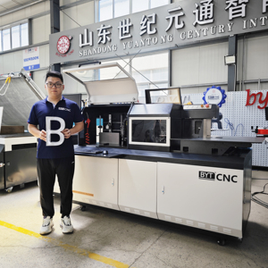 BENDER DE LETRAS CON REBORDE DE NOTCHING CNC máquina dobladora automática V knotch Street sign Bender para Letras de volumen 3D - Product Image 1