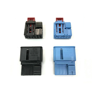 1K8 972 928 <strong>B</strong>/1K8 972 718 <strong>B</strong> <strong>Applicable</strong> to Automobile LED Taillight Wiring Harness Plug Refitting Plug 8 Pin Auto Connector - Product Image 1