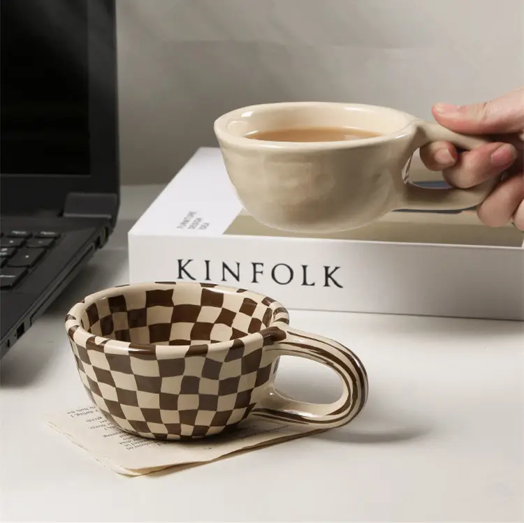 Harmony Sản phẩm mới Quà tặng không thường xuyên cá nhân checkerboard mô hình gốm cốc cà phê cốc