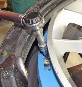 Zırhlı suv & Land Cruiser kamyon araç Runflat ve iç tüp lastik eklemek için düz lastik ekle katı güvenli sistemi çalıştırmak - Product Image 5