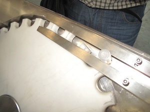 YG100B <strong>Eye</strong> <strong>Drop</strong> Filling Plugging Capping <strong>Machine</strong> & <strong>Eye</strong> <strong>Drop</strong> Filling Line