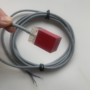 Interruptores de proximidad inductivos Zhunlian-sensor rectangular blindado de tipo cuadrado DC 3 cables PNP interruptor de proximidad inductivo - Product Image 6