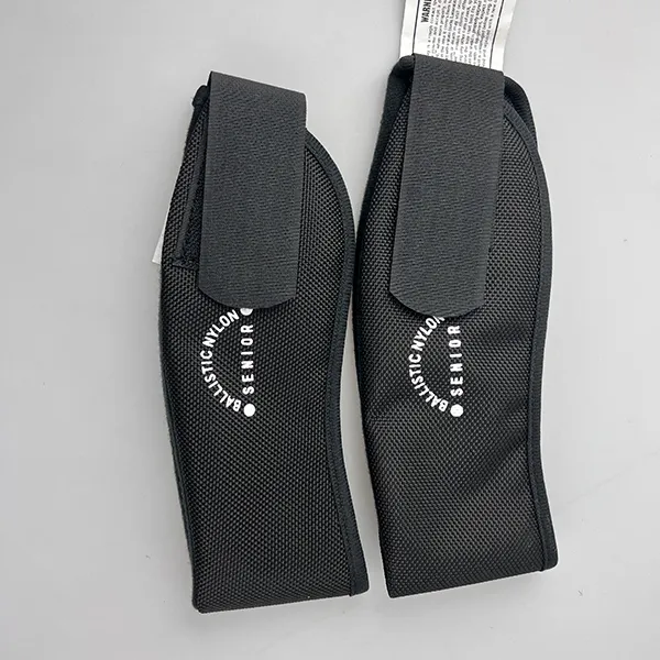 시니어, 청소년, 남성 및 여성을 위해 제작 된 아이스 하키 보호 기어 넥 가드