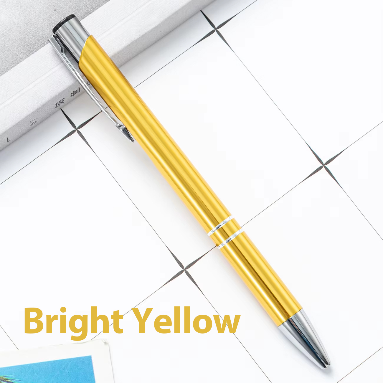 Amarillo brillante