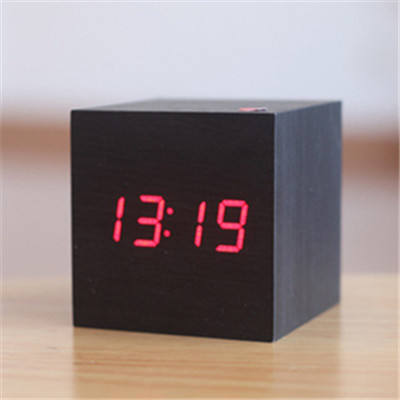 LED rouge + toute couleur de MDF