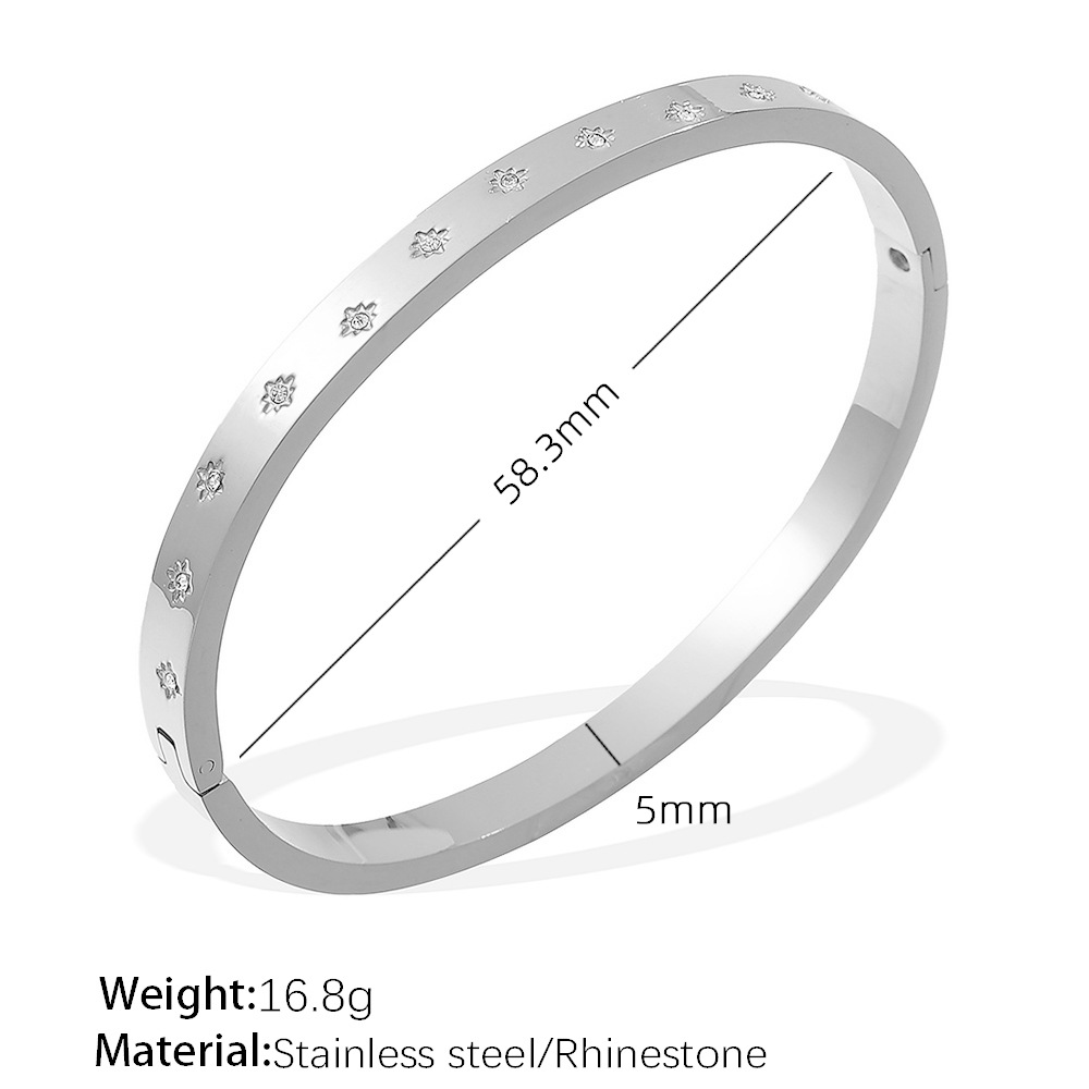 สร้อยข้อมือเงินประดับเพชรขาว SZ200WES