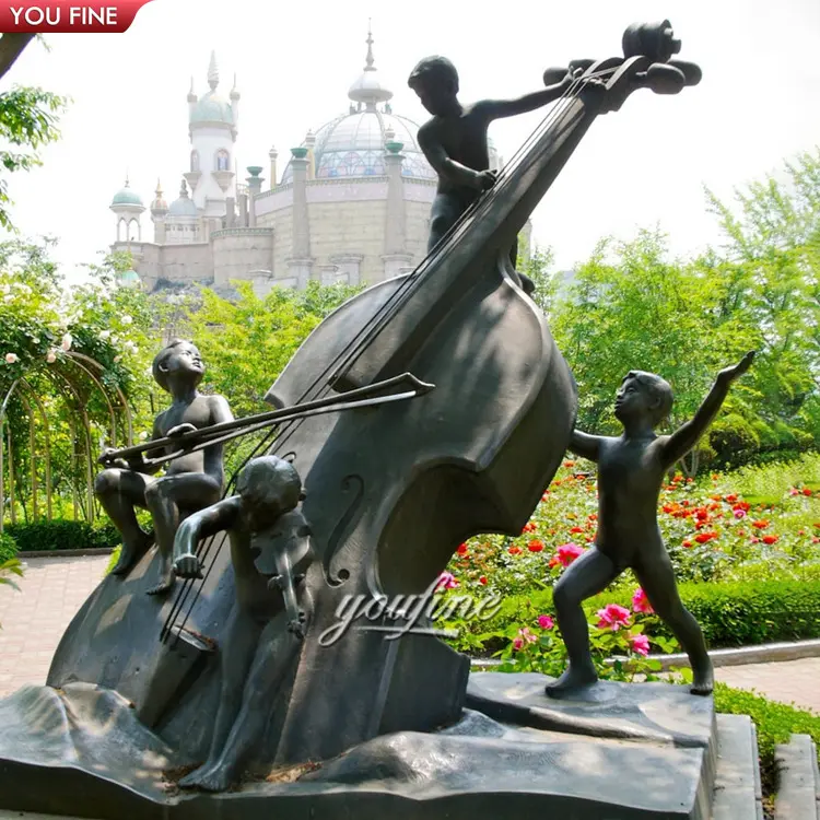 Gramado de jardim grande bronze criança cello estátua bronze menino e menina jogar violino escultura