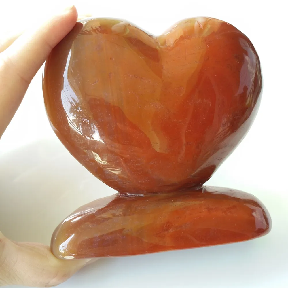 2023 Healing crystal gemstone polishing concave love heart gemstones therapy rocks