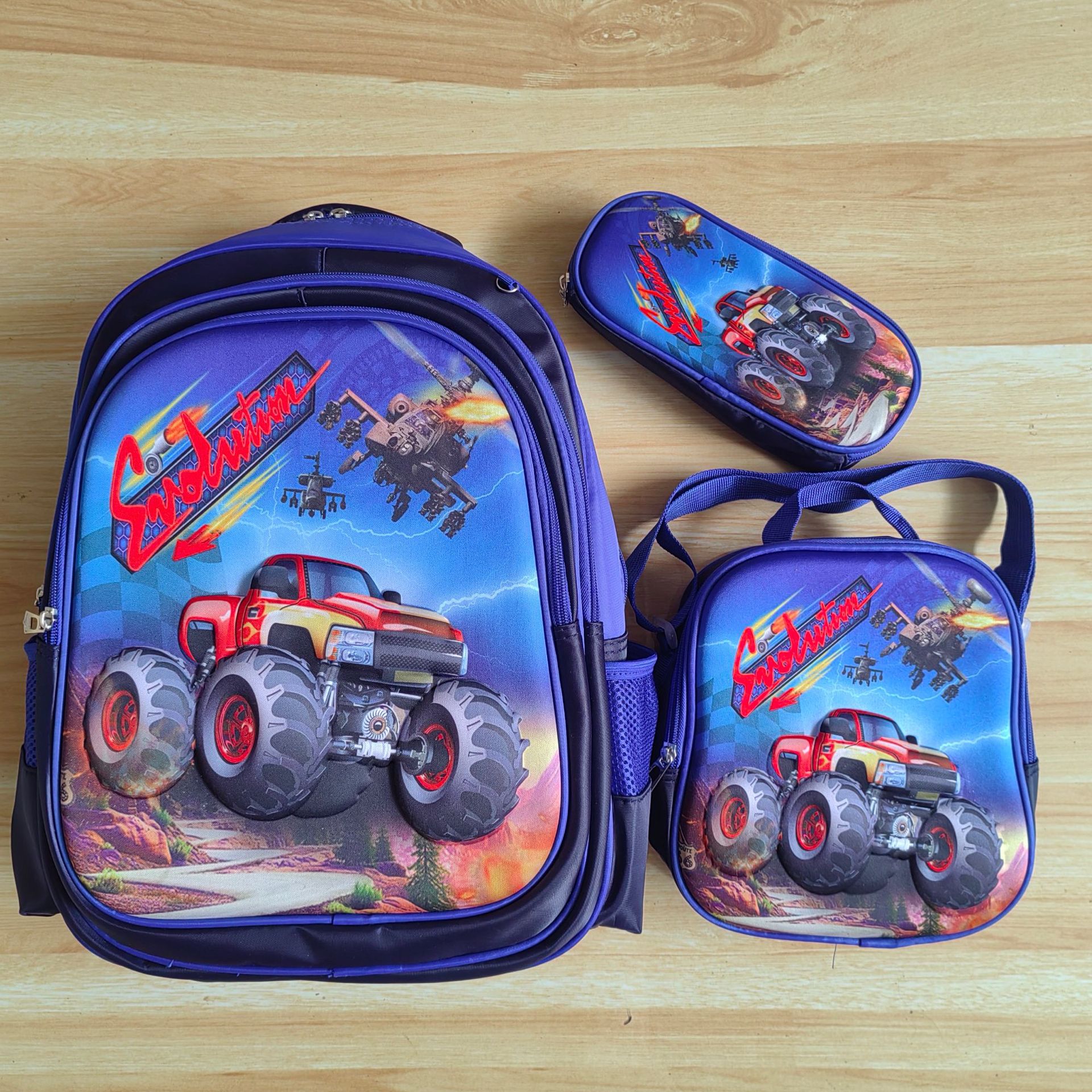 Three-piece set-off-road vehicle