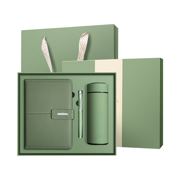 Vert armée (3 pièces : cahier + stylo + thermos)
