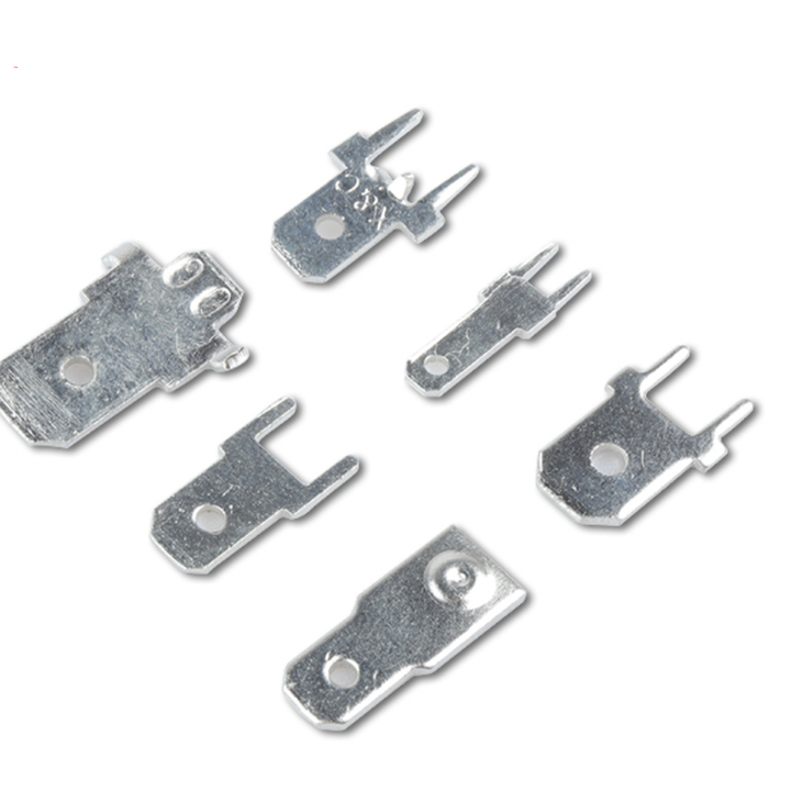 Énorme Quantité de Stock En Laiton de soudure terminal connecteur de lame