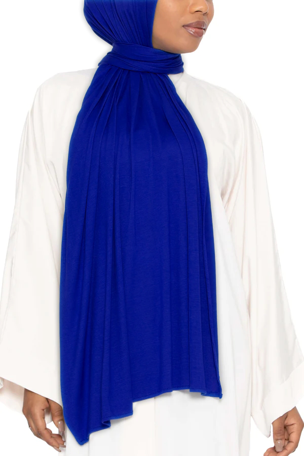 13. Bleu roi