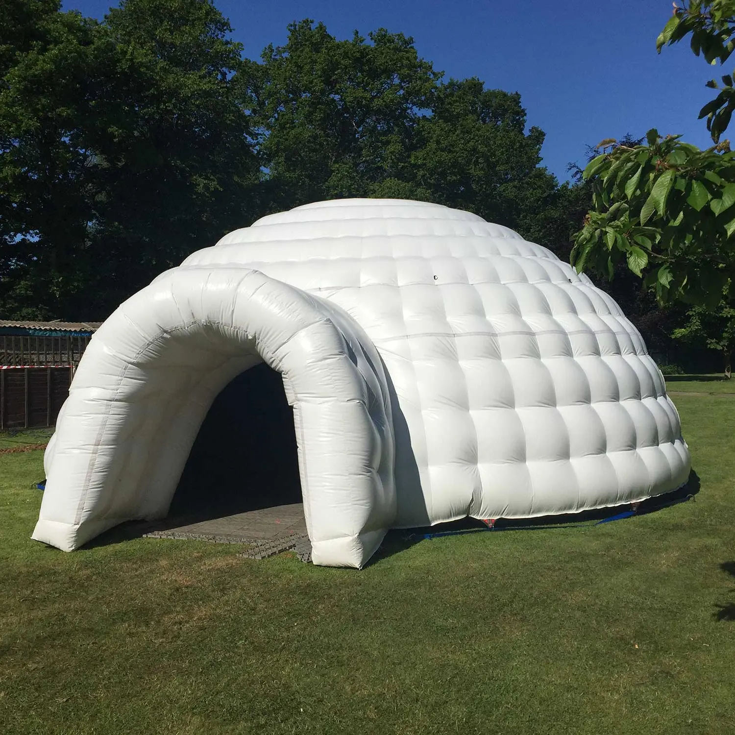 Nuovo design vendita diretta della fabbrica di alta qualità igloo gonfiabile all'ingrosso tenda gonfiabile aria discoteca tenda a cupola per la vendita
