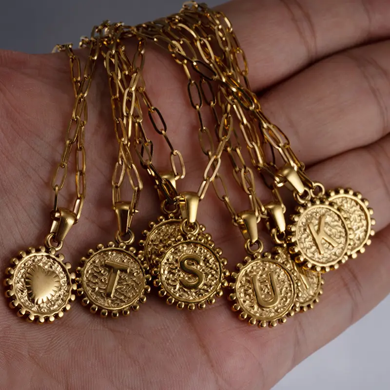 Collar de moda chapado en oro con alfabeto redondo, collar de acero inoxidable con Clip de papel, cadena con colgante de letra inicial