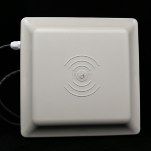 Lector RFID UHF de largo alcance de 4-6m, sistema de Control de acceso de estacionamiento, relé RS232 WG, antena UHF TCP/IP, plástico ABS, 860-960MHz, USB WIFI