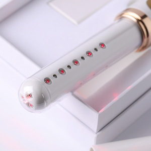 Soulagement ciblé de l'incontinence urinaire - Appareil laser froid pour le resserrement vaginal, soulagement de la vaginite, rechargeable par USB - Product Image 2