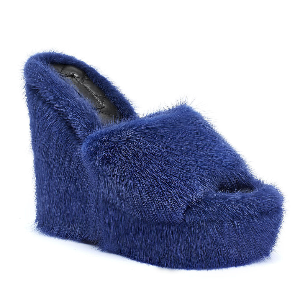 Bleu foncé