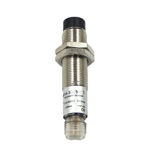 YUMO LM14-3005PAT PNP NO 5mmir距離センサーインダクタンスセンサー近接金属近接センサー - Product Image 1