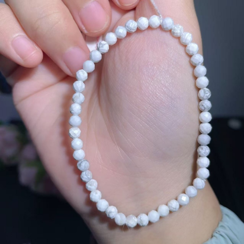 howlite