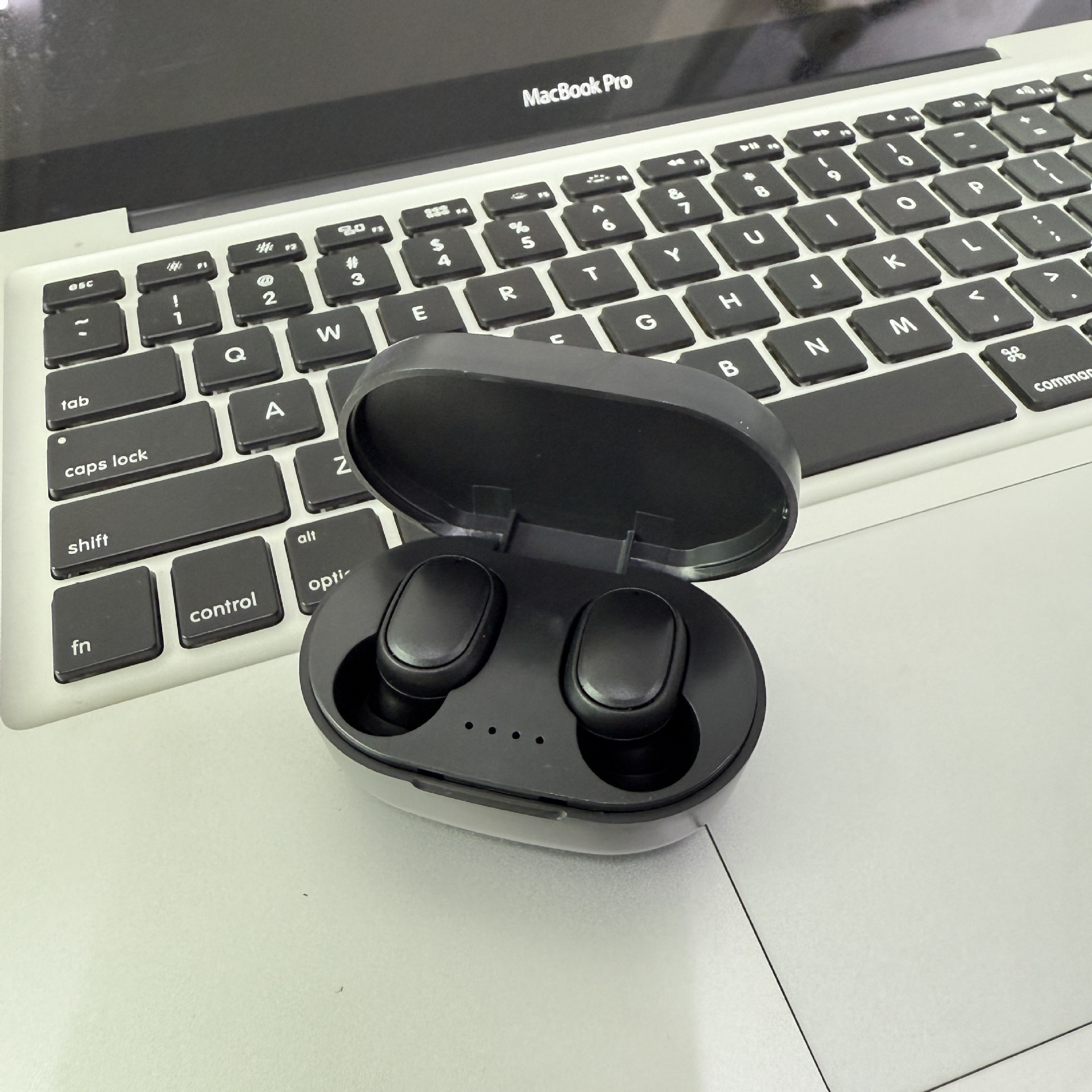A6s black bare machine-type-c port