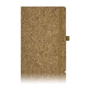 Cuaderno de corcho ecológico con carga inalámbrica y banda elástica reciclada con logotipo personalizado A5 - Product Image 1