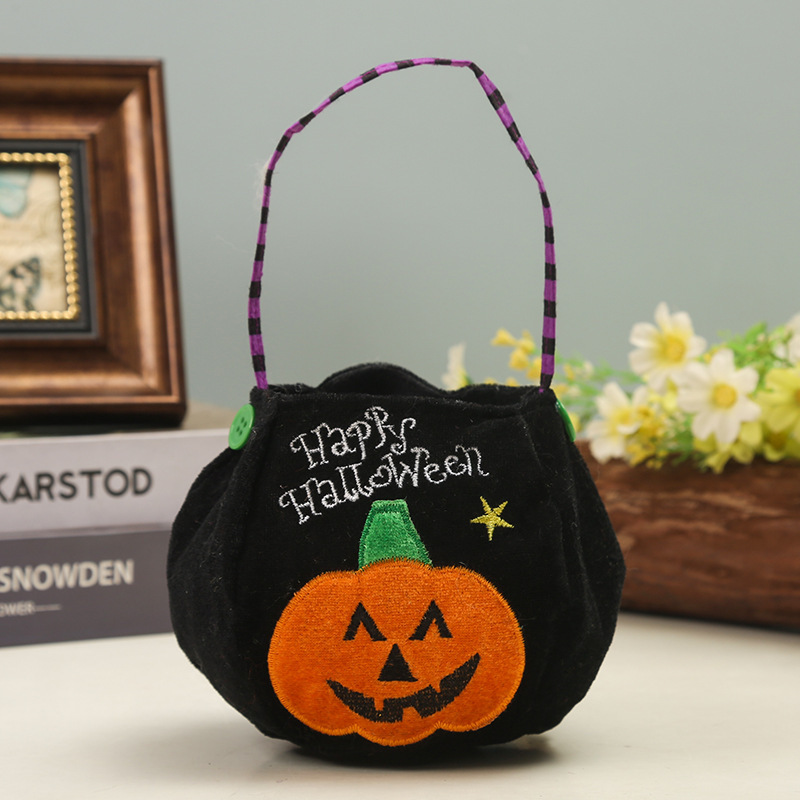 Calabaza con botones a rayas