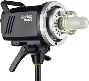 Godox MS300 300W 2.4G内置无线接收器轻质紧凑型耐用鲍恩斯安装工作室闪光摄影频闪灯 - Product Image 1