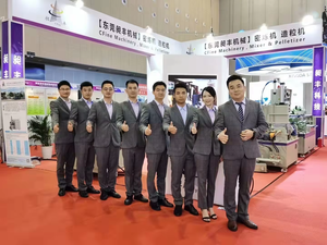 Manufacturer Custom Double Roller pp Pe Vertical <strong>High</strong> <strong>Shear</strong> <strong>Mixer</strong> Ring Die Granule Copper Wire Wet <strong>Granulator</strong> Making Machines