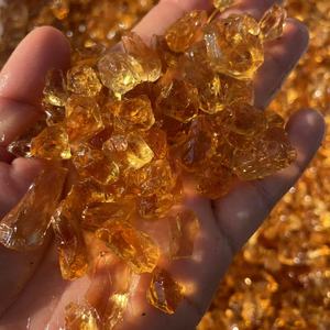 Toptan yüksek kaliteli sarı doğal kristal ham taş moda ev dekorasyon hediyeler için boyutları ile 2-3cm
