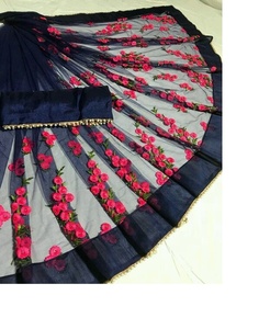 Etnik giysi parti giyim tasarımcısı saree surat nakış çalışması net kumaşlar ve inci taş İşi sarees ile inci dantel sınır - Product Image 1