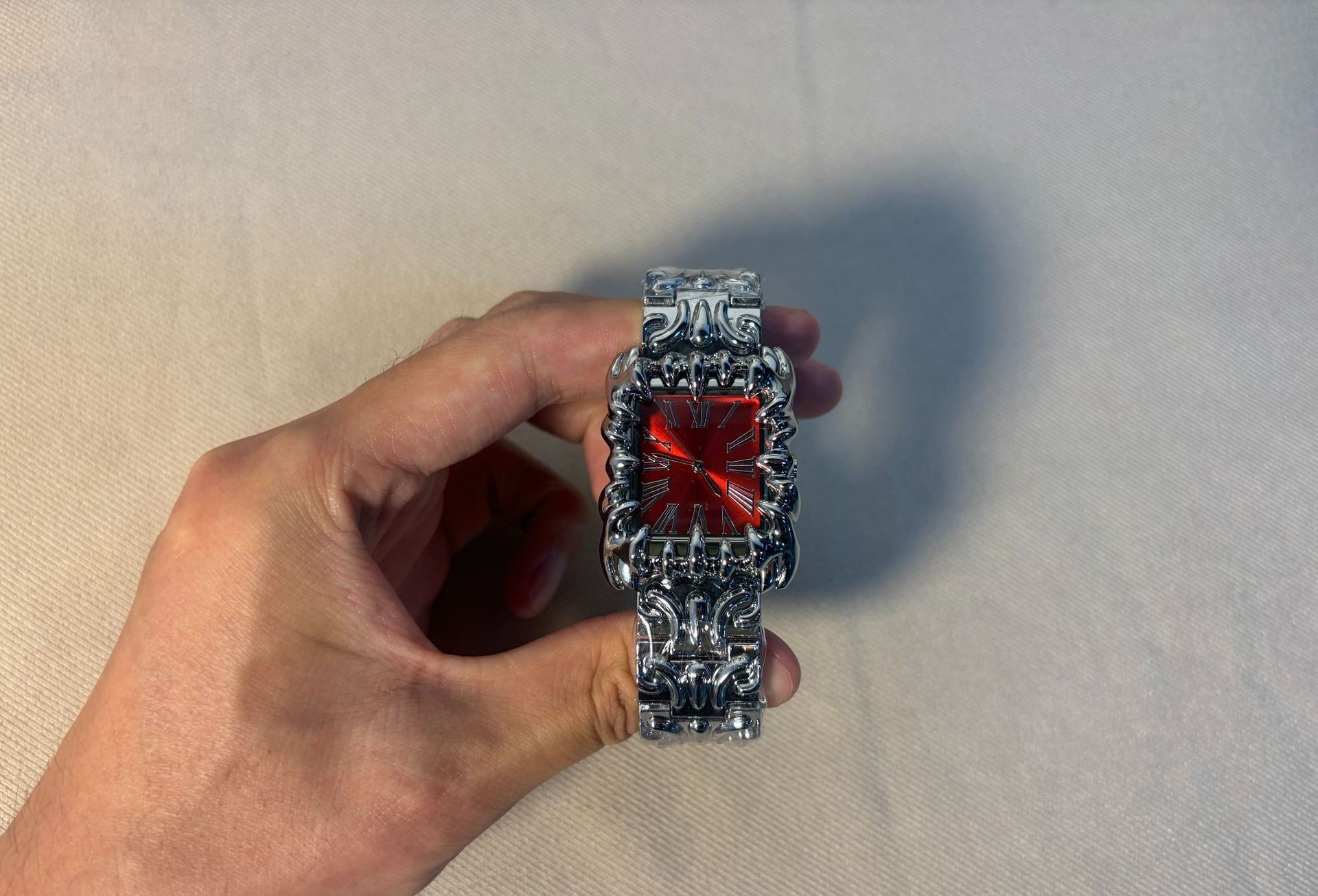 Silver-red