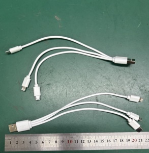 ETERNALSTARマイクロUSBスプリッタケーブル3 in <span class=keywords><strong>1</strong></span>マルチマイクロUSB充電コードタイプオスからUSB C 3.<span class=keywords><strong>1</strong></span>電源充電コード