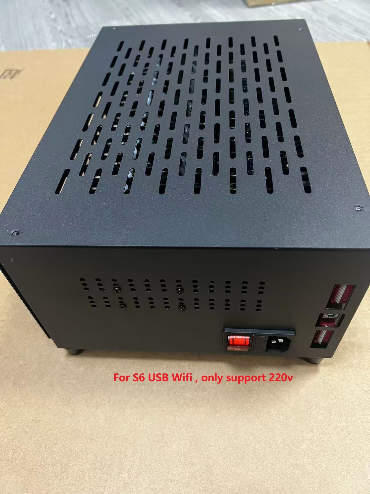 เคสขนาดเล็กสีดำสำหรับ S6 USB Wifi 220v