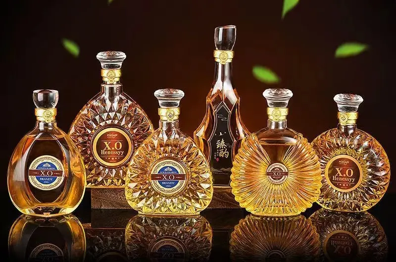 Factory customize top quality brandy bottles 500ML700ML 750ML transparent empty xo spirit liquor bottles