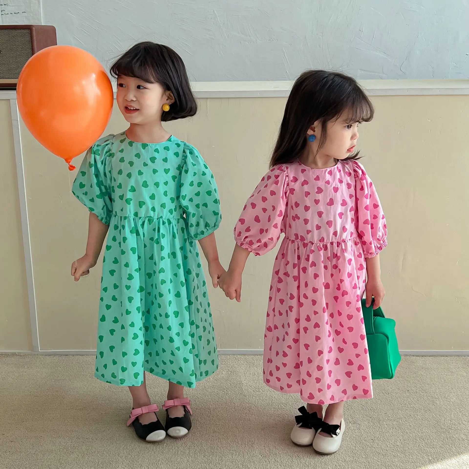 Ropa coreana con estampado de corazón para niños, vestido de princesa de manga corta de algodón puro para bebés, Ropa para Niñas de 5 años