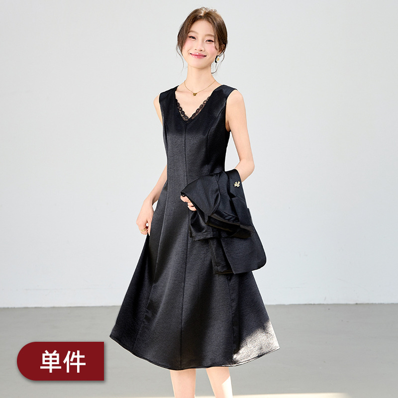 black dress