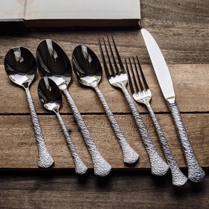 Hochwertige Vintage Hammer Muster Edelstahl Besteck Set Restaurant Geschirr-Löffel Gabeln und Dessert Besteck