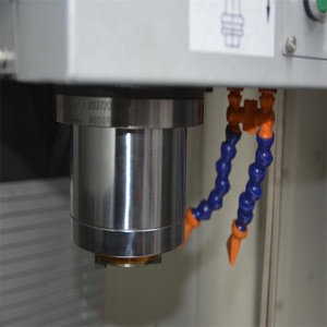VMC650 3 ejes 4 ejes 5 ejes fresadora cnc China centro de mecanizado vertical centro de mecanizado cnc - Product Image 5
