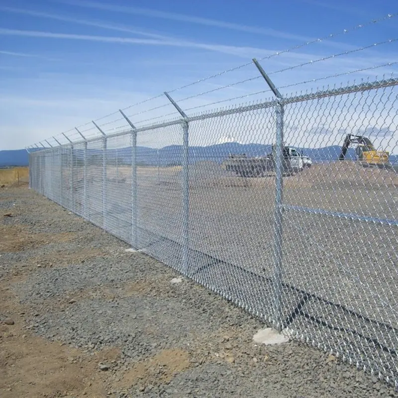 Chain link cerca mergulho quente galvanizado malha de arame/galvanizado cerca do elo de corrente com linha ciclônica