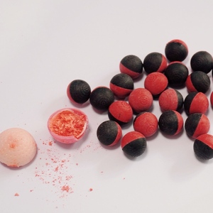 Toz mermi ile eşleştirilmiş boya topu tabancası, hassas çekim patlamaya hazır! - Product Image 1