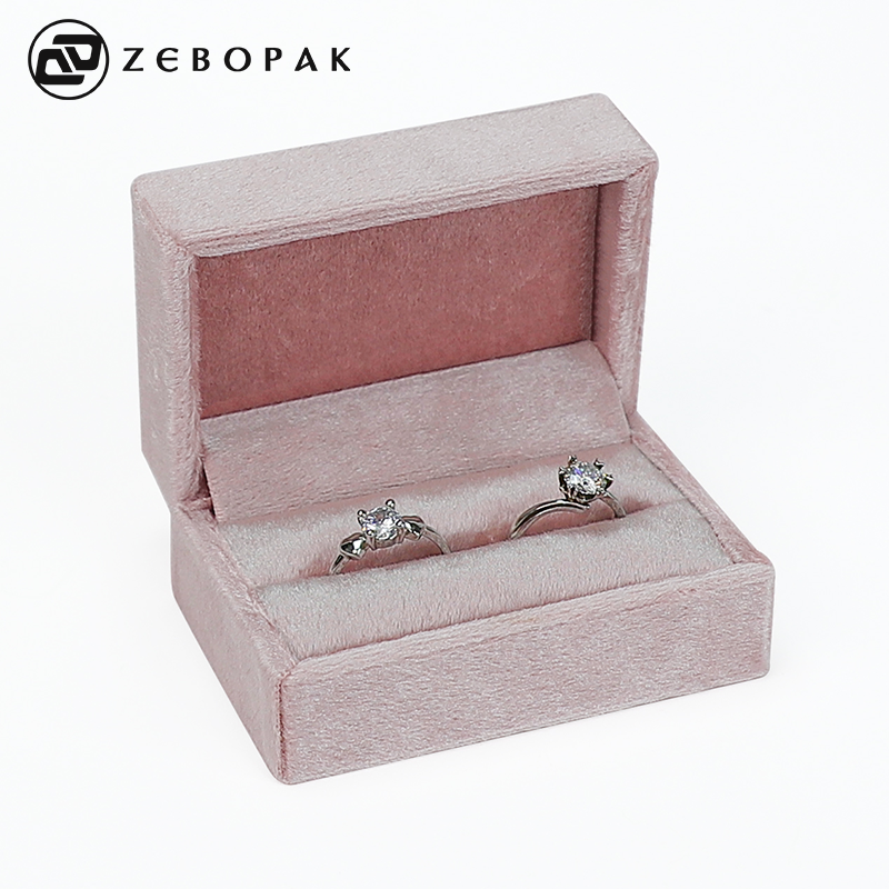 Caja para anillos rosa 75*52*37mm