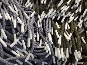 Cordón de poliéster Cordones redondos con capucha Cuerda de cuerda Cordón de cordón con puntas de goma - Product Image 5