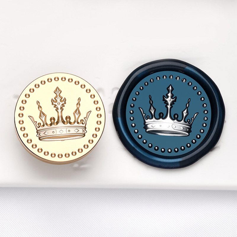 Queen's Crown, Style A (2.5cm round relief)